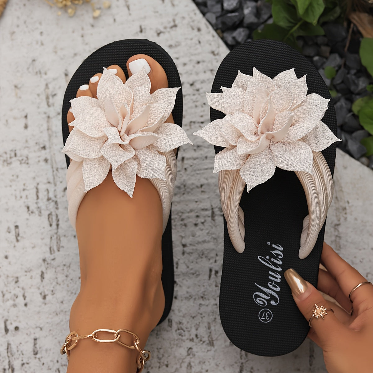 Livia - Sandalias con elegante flor